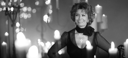 hero719_sophia-loren-feature2